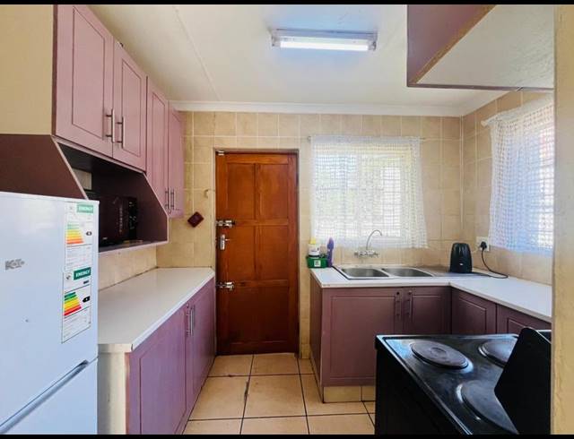 14 BEDROOM HOUSE FOR SALE IN BRIXTON